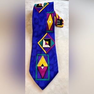 Kriziauomo 100% Silk Purple Blue art deco tie made in Italy
